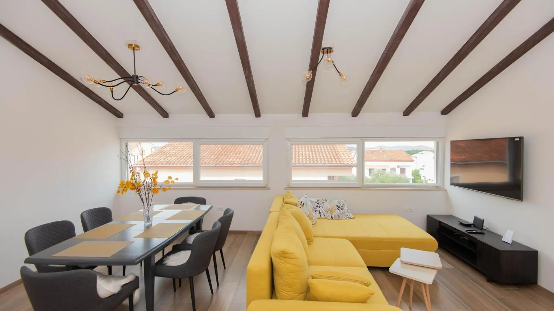 Paolo Apartment, Parking, Terrace, Netflix Zadar